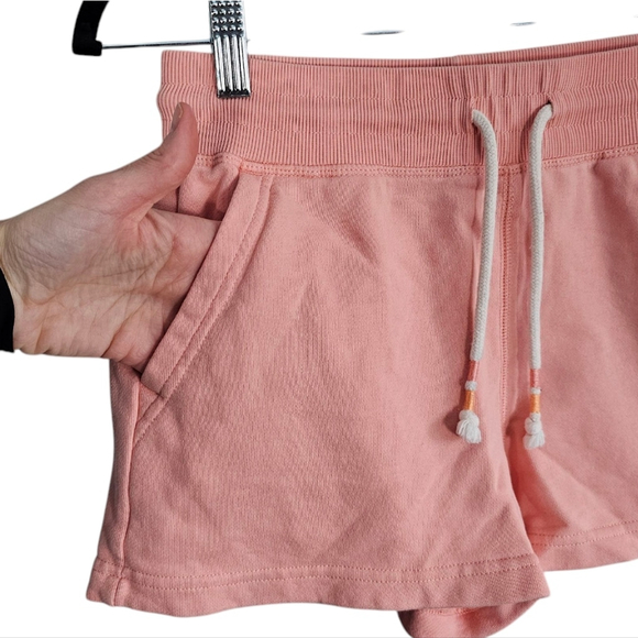 Roots Women's Casual 100% Cottom Pink Shorts Sz XS - Picture 3 of 7